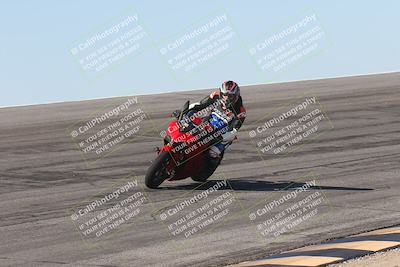 media/Oct-13-2025-Moto Forza (Mon) [[a66d839500]]/3-B Group/Session 2 (Bowl)/